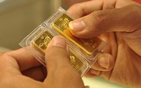 Giá vàng hôm nay 7/1: Rớt giá thê thảm chỉ sau một đêm