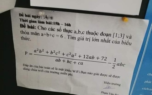 Thấy đề kiểm tra toán được dán ngoài bảng thông báo, học sinh túm tụm lại xem rồi cười vì dòng chữ nhỏ cuối cùng