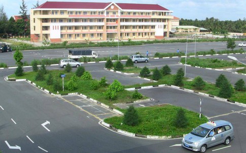 Các trung tâm đào tạo, sát hạch lái xe sẽ ra sao sau khi chuyển về Bộ Công an?