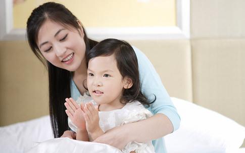 Ghi nhớ 2 điểm sau trong cách khen con, đảm bảo 100% con bạn thông minh và biết cầu tiến
