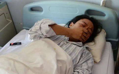 Chiều theo sở thích của bạn trai khi "gần gũi", cô gái 23 tuổi chịu hậu quả khủng khiếp