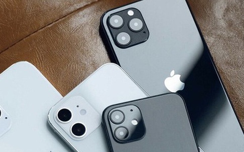 iPhone 12 chính hãng loạn giá, chênh lệch nhau gần 4 triệu đồng