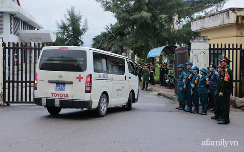 Tin nhắn cuối cùng không hồi đáp và lời hẹn mãi dở dang của chiến sĩ bị núi lở vùi lấp ở Quảng Trị: "Anh nói sẽ tổ chức 20/10 cho vợ, mà nay lại trở về trên chiếc xe cứu thương"