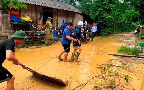Người dân Lào Cai khắc phục hậu quả sau trận mưa lớn kỷ lục 63 năm qua