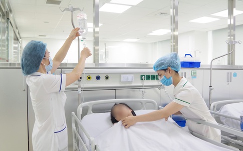 Bé trai mới 12 tuổi vì sao lại mắc loại bệnh ám ảnh của mọi nền y tế?