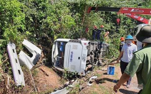 Vụ tai nạn khiến 15 người chết ở Quảng Bình: Khởi tố chủ xe khách
