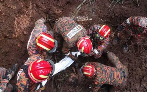 Chết bất đắc kỳ tử khi resort sang trọng bị vùi lấp