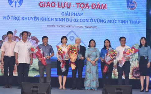 Giải pháp nào để tránh mức sinh tiếp tục "tụt" ở những vùng có mức sinh thấp?