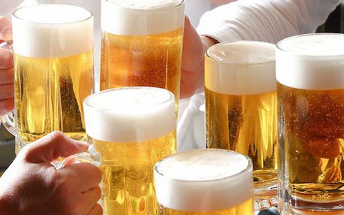 Quái chiêu và cạm bẫy: Trò bẩn dìm nhau trong vại bia