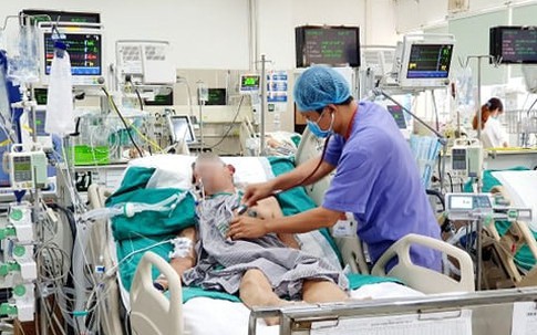 Mối hoạ "không thuốc chữa" vì kháng kháng sinh