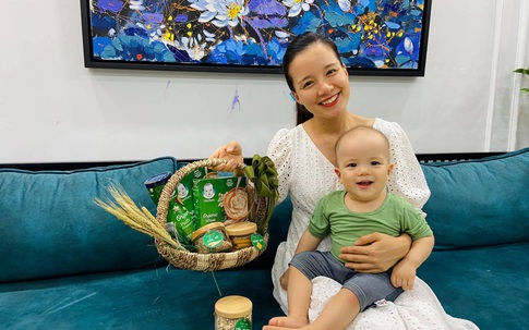 Chia sẻ kinh nghiệm nuôi con phát triển khỏe mạnh và vui vẻ từ Doanh nhân Thái Vân Linh và MC Minh Trang