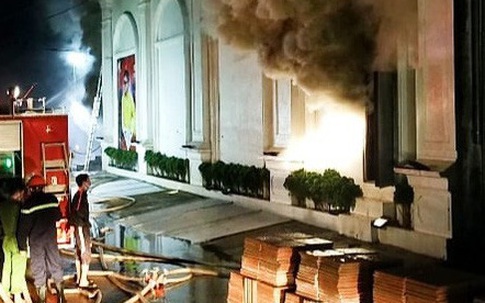 Vụ cháy làm 3 cô gái tử vong tại Vĩnh Phúc: Quán bar đã bị tạm dừng hoạt động