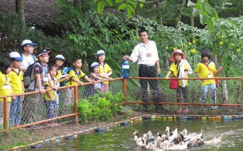 Trường học phải bố trí giáo viên và phụ huynh quản lý học sinh khi đi tham quan