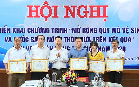 2 xã tại Chiêm Hoá đạt vệ sinh toàn xã