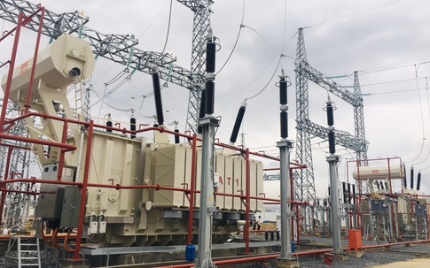 EVNNPT đóng điện công trình chào mừng Đại hội Đảng bộ EVN nhiệm kỳ 2020 - 2025|