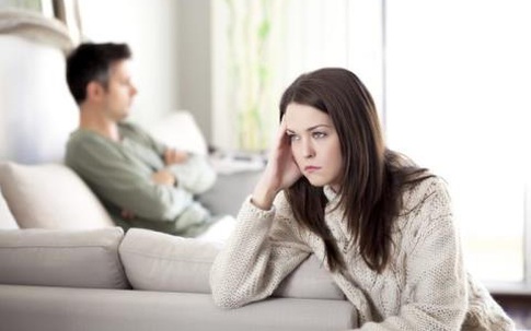 Chồng ngoại tình trong thời gian tôi đi học xa nhà