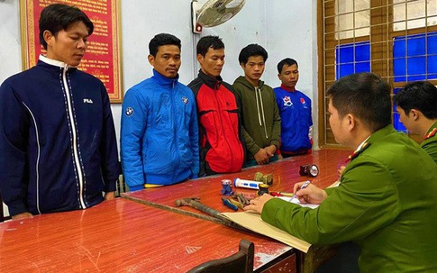 Quảng Bình: Bắt giữ 5 đối tượng đốt xe của cán bộ bảo vệ rừng