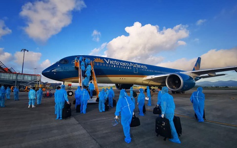 Vietnam Airlines chính thức xin lỗi việc tiếp viên vi phạm cách ly