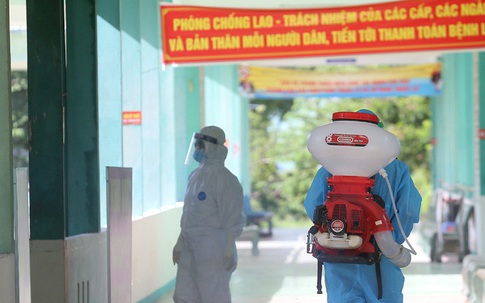 Thủ tướng Chính phủ: Sẵn sàng tiếp nhận, điều trị bệnh nhân nhiễm COVID-19 dịp Tết Nguyên đán Tân sửu 2021