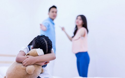 Chán nhau rồi có nên kéo dài cuộc hôn nhân hay đường ai nấy đi?