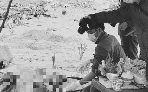 Bàng hoàng phát hiện thi thể không tay, chân nghi là người ngoại quốc bên bờ biển ở Thừa Thiên Huế