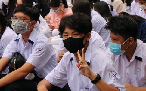 Trường học theo dõi sức khỏe học sinh hàng ngày để phát hiện sớm nghi ngờ mắc bệnh dịch