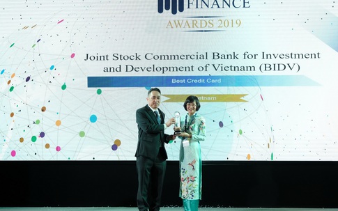 BIDV nhận giải thưởng "Thẻ tín dụng tốt nhất Việt Nam" năm thứ 4 liên tiếp