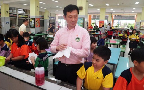 Học sinh Singapore, Thái Lan đi học không cần đeo khẩu trang đến trường