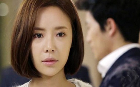 Chồng cạn tình ruồng rẫy người vợ cùng mình vượt qua bao năm tháng cơ hàn