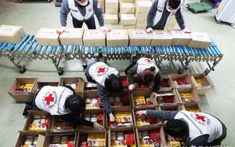 Thế giới ghi nhận trên 84.000 người mắc, gần 2.900 ca tử vong; dịch lan ra 60 quốc gia và vùng lãnh thổ, WHO nâng mức cảnh báo dịch từ "cao" lên "rất cao" trên toàn cầu