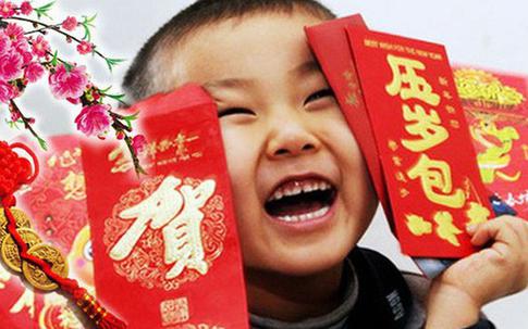 Phát hoảng vì con dọa “tố” cha mẹ, kiên quyết đòi giữ tiền lì xì