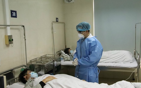 Chuyện chưa kể lúc 0 giờ đêm Giao thừa của bác sĩ trực dịch nCoV