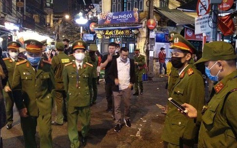 17 người ở Hoàn Kiếm bay cùng BN17 được cách ly an toàn