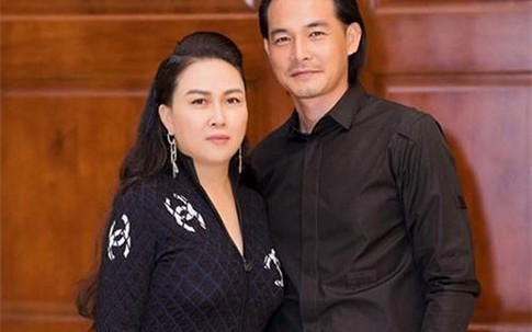 Quách Ngọc Ngoan bị chê 'dị nhân lầm lì' vẫn say đắm vợ hơn 7 tuổi