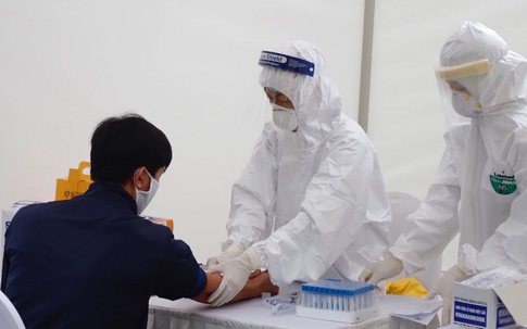 21.000 người Hà Nội về từ Đà Nẵng cần đến trạm y tế xét nghiệm nhanh COVID-19