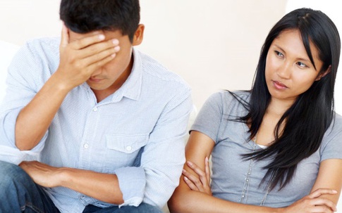 Chồng phát hoảng vì ngày nào cũng bị vợ “khủng bố” các thông tin về dịch ở Hàn Quốc