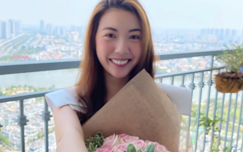 Á hậu Thúy Vân được cầu hôn