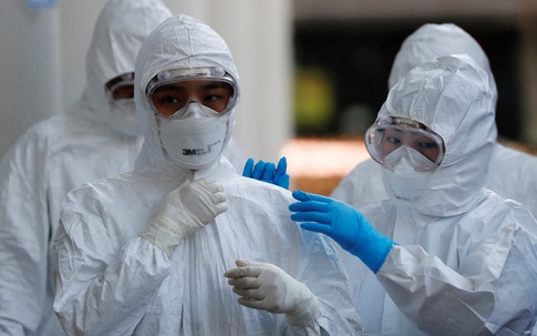 Sau một đêm, thế giới xấp xỉ 110.000 người mắc, hơn 3.800 người tử vong, dịch COVID có mặt tại 102 quốc gia và vùng lãnh thổ