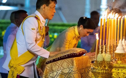 Vua và Hoàng hậu Thái Lan không ở cùng nhau: Người ở Đức cùng 20 thê thiếp, người ở Thụy Sỹ