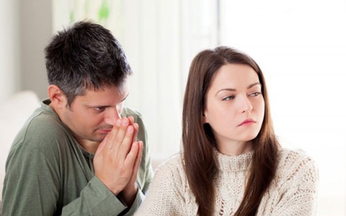 Điều vô lý mà các ông chồng thấy cô bồ lúc nào cũng có còn vợ thì không
