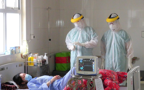 Hai bệnh nhân COVID-19 "phức tạp" ở Quảng Ninh đã 3 lần âm tính trở lại