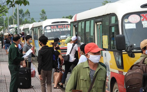Hà Tĩnh bàn giao 463 công dân hoàn thành cách ly về địa phương