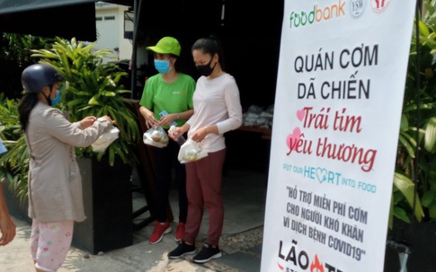 "Quán cơm dã chiến" 0 đồng ở Sài Gòn lan tỏa yêu thương