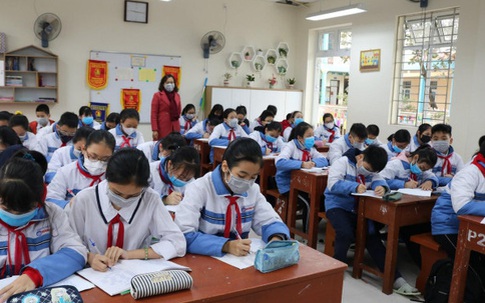 Mỗi học sinh Sài Gòn được cấp 9 khẩu trang miễn phí