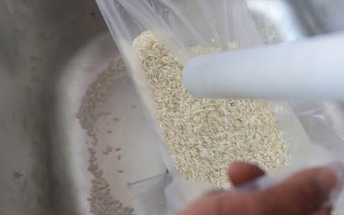 Thâm cung bí sử (212 - 1): Chuyện xung quanh cái máy ATM phát gạo