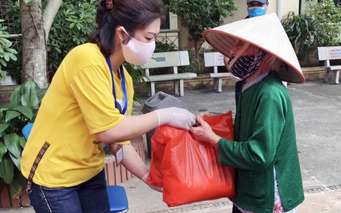 Gần nửa triệu người Hà Nội gặp khó khăn vì dịch COVID-19 sẽ nhận hỗ trợ trước 30/4