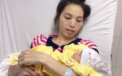 Thai phụ mang thai 28 tuần bị khối u lớn chèn ép đã xuất viện cùng con gái khỏe mạnh
