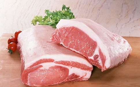 Thịt lợn xuất hiện dấu hiệu sau dù tiếc cũng phải vứt ngay, có được cho cũng không cầm