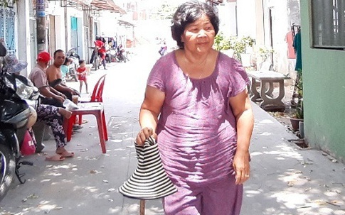 Mẹ bán đất trị giá 1000 cây vàng, 6 con không đòi một đồng