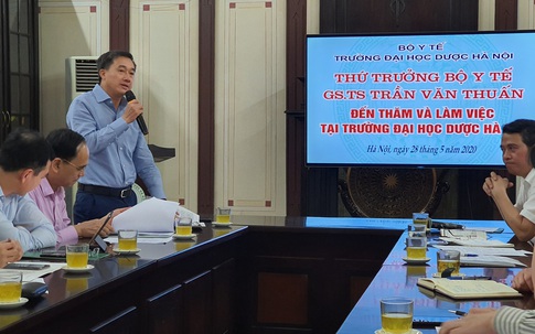 Thứ trưởng Trần Văn Thuấn: ĐH Dược Hà Nội cần tích cực nâng cao chất lượng đào tạo nhân lực dược
